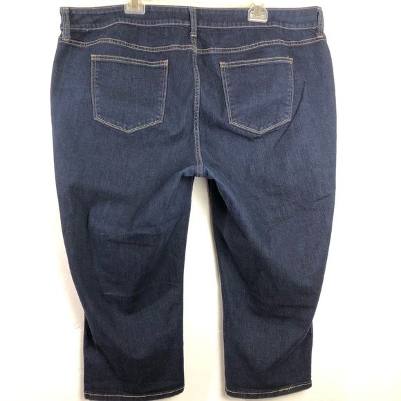 ST. JOHNS BAY CAPRI JEANS - Picture 4 of 5